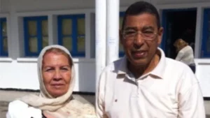 الجنرال رفقة وزجته الفقيدة